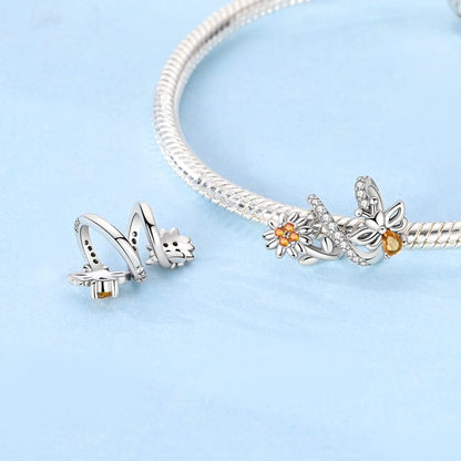 Sparkling Daisy & Bumblebee Love Wrap Charm